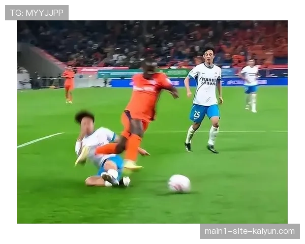 青岛德比双方控球率接近 场面沉闷暴露进攻组织问题